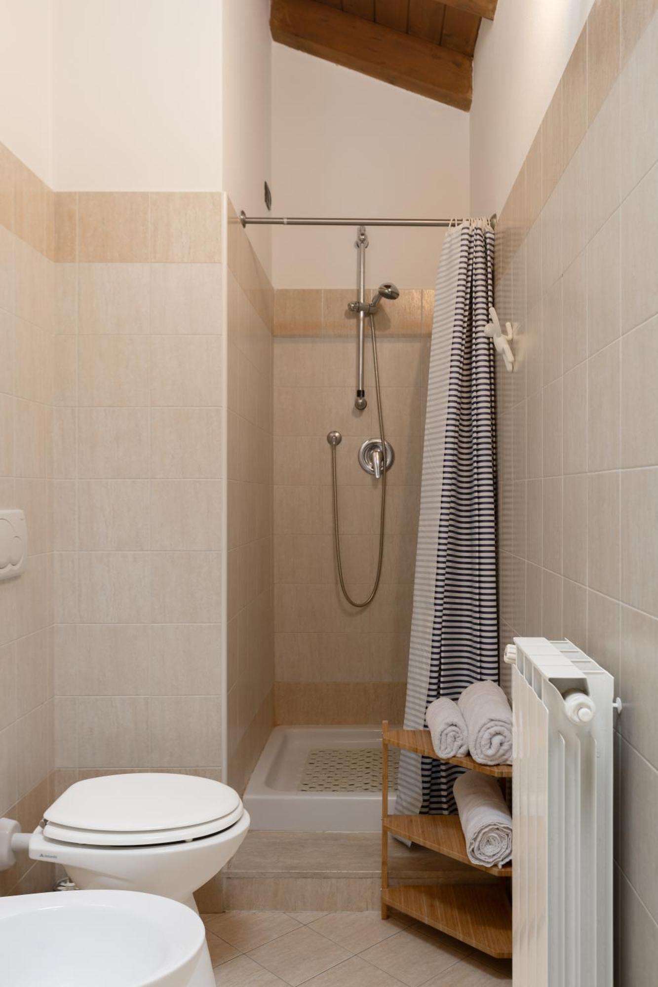 - Martesana Easy House Apartamento